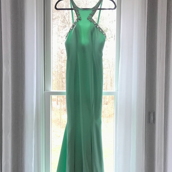 Mint Green Beaded Mermaid Gown HOMECOMING - Picture 2 of 8